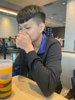 簡立辰-大頭照