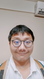 廖子閔-大頭照