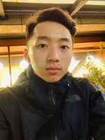 張哲睿-大頭照