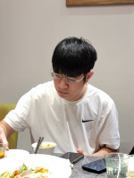 邱彥穎-大頭照